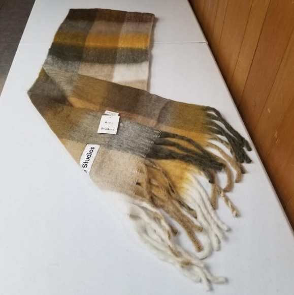 Acne studios scarf - Picture 4 of 6